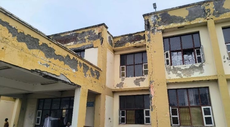 HC की सरकार को फटकार, कागजों पर नहीं जमीन पर दिखे काम- 5 लाख में कैसे होगी स्कूलों की मरम्मत?