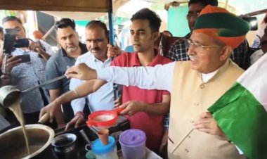 अर्जुनराम मेघवाल ने ठेले पर बनाई चाय, दिया ‘लोकल फॉर वोकल’ का संदेश