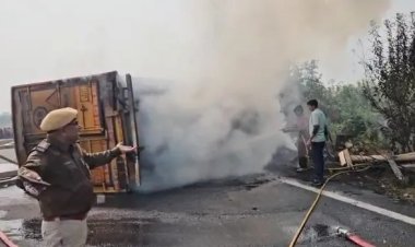 दिल्ली-मुंबई एक्सप्रेस-वे पर दर्दनाक हादसा, कैंटर में लगी आग, चालक कैबिन में जिंदा जला