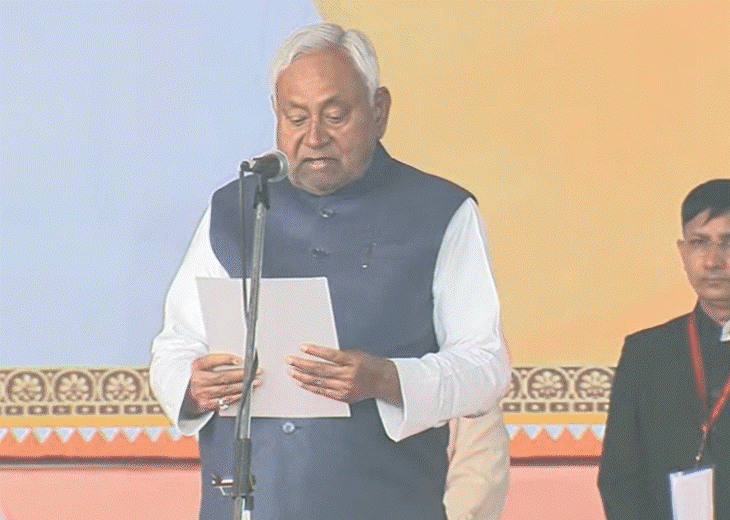 नीतीश कुमार ने 10वीं बार ली CM पद की शपथ, 26 मंत्रियों सहित नया मंत्रिमंडल गठित