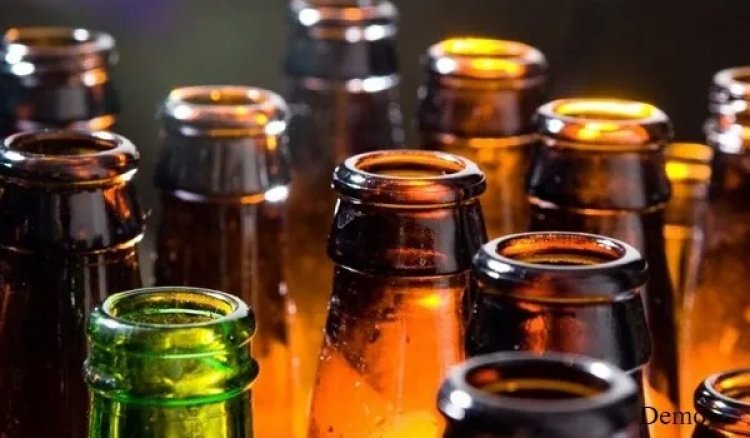 आबकारी विभाग का बड़ा फैसला, नए साल से शराब और बीयर की बोतलों पर दिखेंगे नए रंगीन होलोग्राम