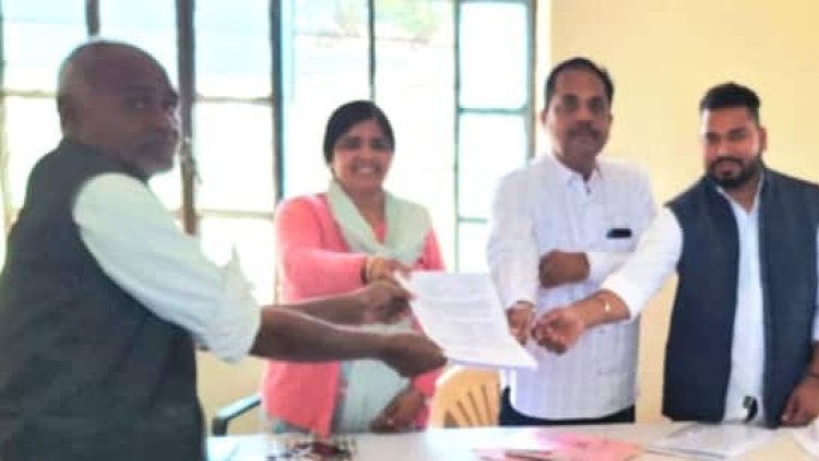 जाति के नाम में एक अक्षर की गलती ने 50 साल तक भटकाया परिवार, अब कागजों में लौटी असली पहचान