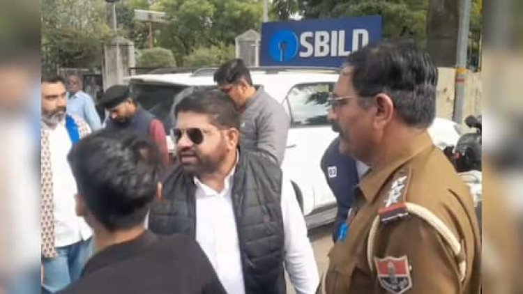 अरावली बचाओ रैली के दौरान कांग्रेस कार्यकर्ताओं और पुलिस में बहस, डीजे साउंड को लेकर हुआ विवाद