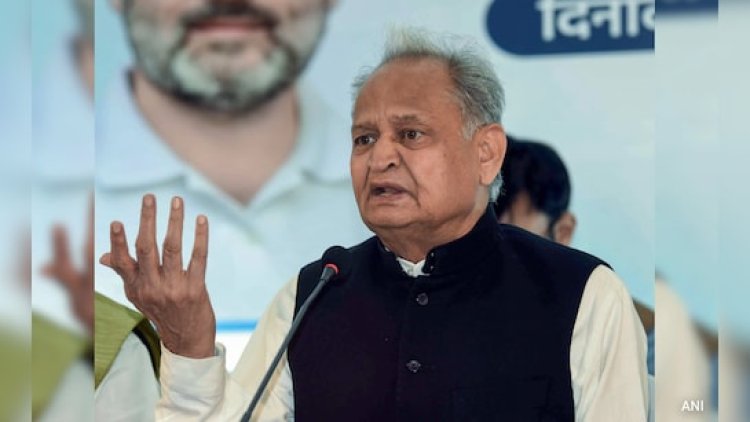 जिलों की सीमा में बदलाव पर अशोक गहलोत का हमला, बोले– राज्य सरकार का यह ‘तुगलकी फरमान’