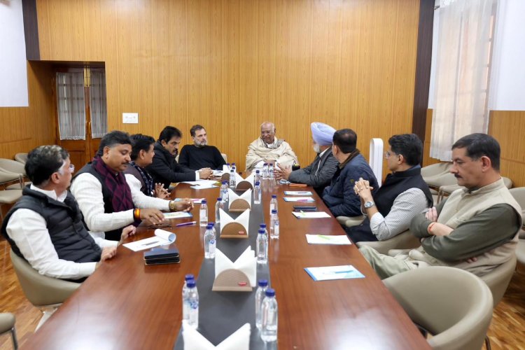 दिल्ली बैठक के बाद आक्रामक मोड में राजस्थान कांग्रेस, भाजपा सरकार को घेरने की ये है रणनीति .........