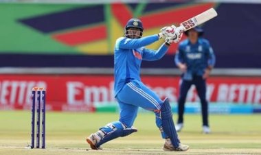 अंडर-19 वर्ल्ड कप फाइनल: भारत ने इंग्लैंड को दिया 412 रन का पहाड़, वैभव सूर्यवंशी की ऐतिहासिक पारी