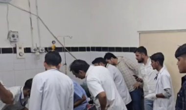 उत्तरलाई के पास स्कूल वैन हादसा: निजी स्कूल के बच्चों से भरी ईको वैन पलटी, एक दर्जन बच्चे सवार