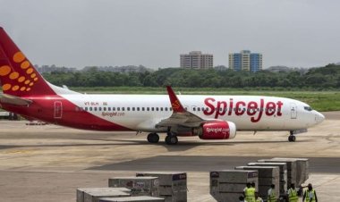 जयपुर-दुबई SpiceJet फ्लाइट लेट: घंटों इंतजार से यात्री परेशान, एयरपोर्ट पर हंगामा