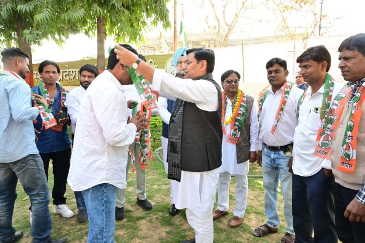 BAP पार्टी को लगा बड़ा झटका - मणिलाल गरासिया और 10 अन्य नेताओं ने छोड़ा साथ