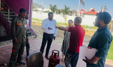 अजमेर में अवैध गैस रिफिलिंग का भंडाफोड़, 35 सिलेंडर जब्त