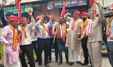 भगवान झूलेलाल  की भव्य प्रभात फेरी, शहर में गूंजे जयकारे