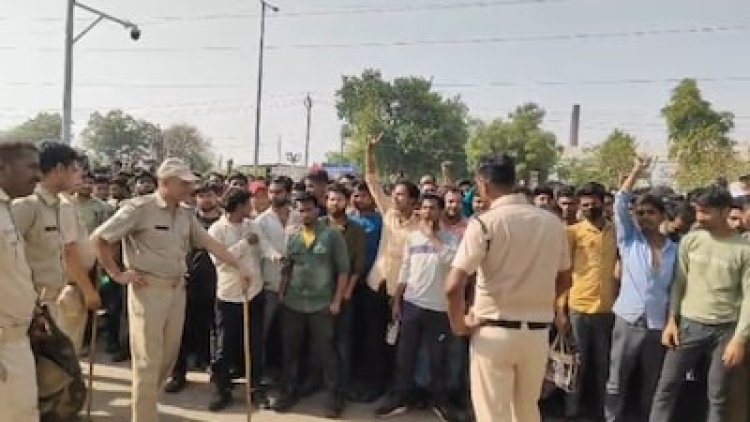 भिवाड़ी में मजदूरों का प्रदर्शन जारी, वेतन वृद्धि और काम के घंटे घटाने की मांग तेज