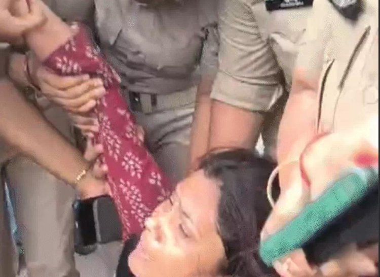 TRE-4 वैकेंसी की मांग पर पटना में प्रदर्शन, छात्र नेता रिंकल यादव हिरासत में