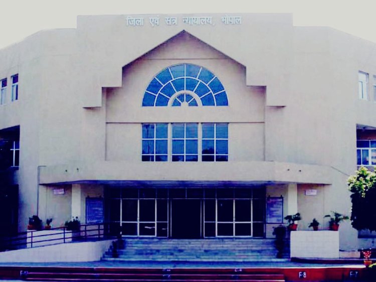 ट्विशा शर्मा मौत मामला: पति समर्थ सिंह सरेंडर करने पहुंचे, कोर्ट ने भोपाल भेजा
