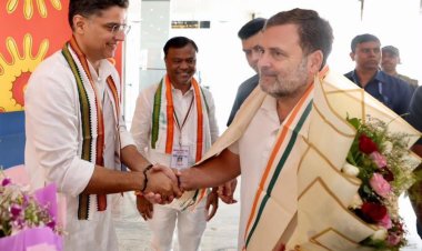 छत्तीसगढ़ पहुंचे राहुल गांधी, संगठन सृजन प्रशिक्षण शिविर में जिलाध्यक्षों को दिया मार्गदर्शन
