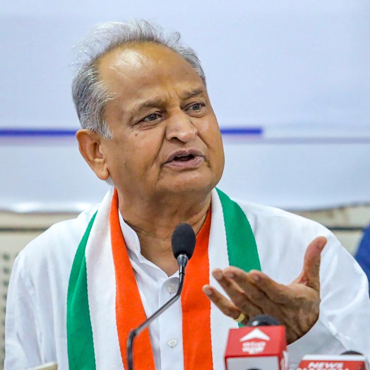 विज्ञापनों से नेहरू के बराबर कद नहीं होता, राहुल गांधी की दूरदर्शिता आज सच साबित हुई: गहलोत