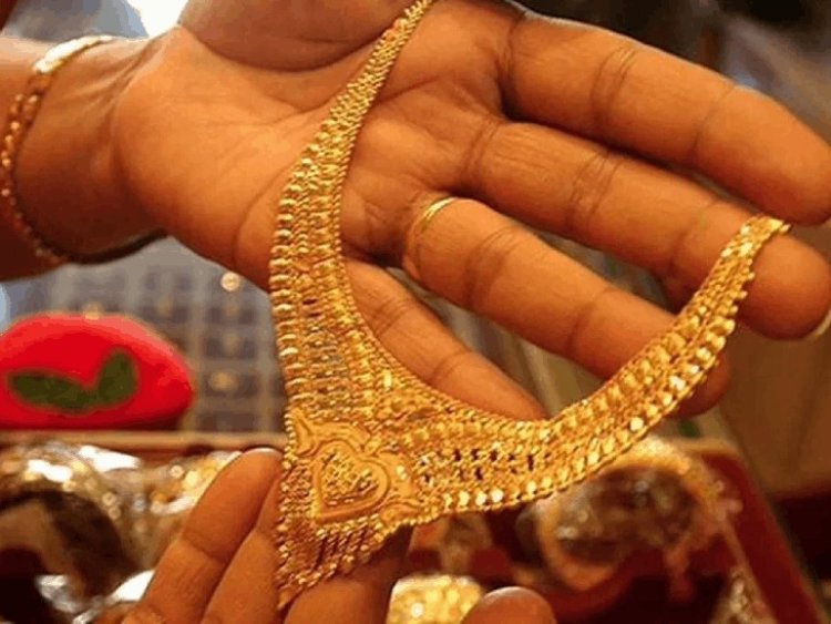 Gold-Silver Price: सोना ₹1,400 तो चांदी ₹4,500 हुई महंगी, कई मालामाल तो कई हुए कंगाल !