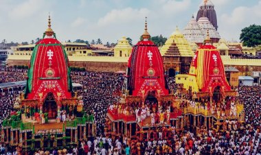 पुरी रथ यात्रा में बिगड़े हालात, दम घुटने और हार्ट अटैक से दो श्रद्धालुओं की मौत, कई लोग अस्पताल में भर्ती