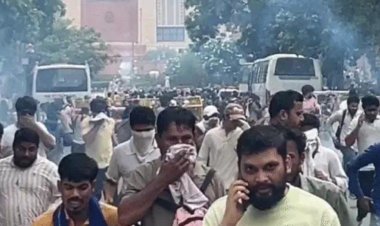CJP Protest: अभिजीत दीपके को हिरासत में, छात्रों पर लाठीचार्ज को लेकर विपक्ष का हमला, खरगे बोले- सरकार सत्ता में रहने लायक नहीं