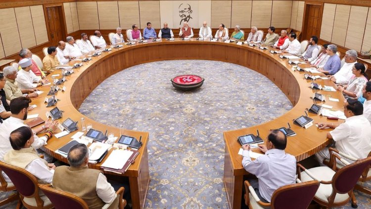 जानें कौन होगा इस देश का नया शिक्षा मंत्री...अगला शिक्षा मंत्री तय करने में जुटी सरकार