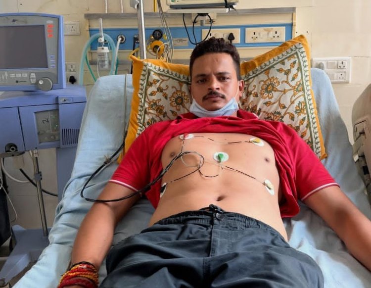 8 दिन से छात्रनेता शुभम का अनशन जारी, पुलिस ने उठाया; छात्रों ने किया जोरदार विरोध