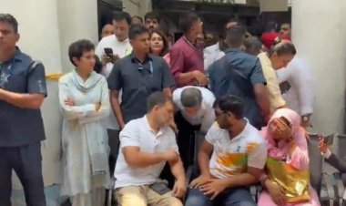 राहुल गांधी का थाने में धरना, पैलेट गन केस में FIR की मांग पर अड़े; पुलिस ने बताया आगे क्या होगा