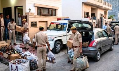 मालवीय नगर से रामनगर तक छापेमारी, कार और मकान से 80 बोतल अवैध शराब जब्त; 4 गिरफ्तार