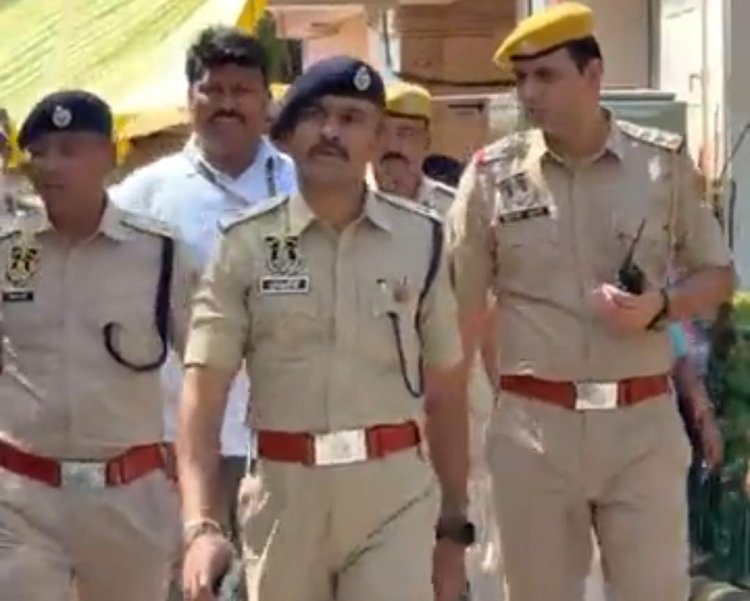 DCP साउथ ने मानसरोवर के पोलिंग बूथ का किया औचक दौरा