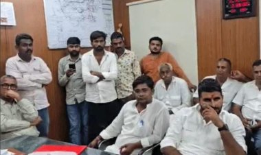 बिजली सप्लाई शुरू होने से झुलसा कर्मचारी, विधायक रविंद्र भाटी धरने पर; कार्रवाई और मुआवजे की मांग