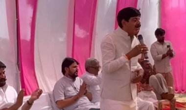 सड़क-पानी बाद में, पहले कुंवारों की सगाई! झुंझुनूं में विधायक के वादे ने मचाई चर्चा, VIDEO वायरल