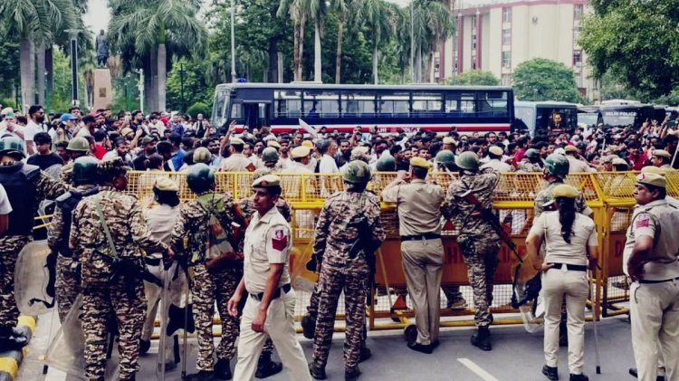 दिल्ली में प्रदर्शन की आशंका से अलर्ट गृह मंत्रालय, CAPF की 273 कंपनियों की तैनाती 31 अक्टूबर तक बढ़ाई